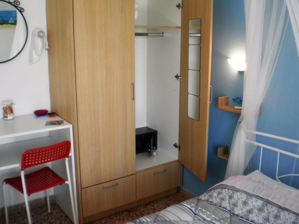 Sunrise Flora Apartment Agia Marina  Ngoại thất bức ảnh