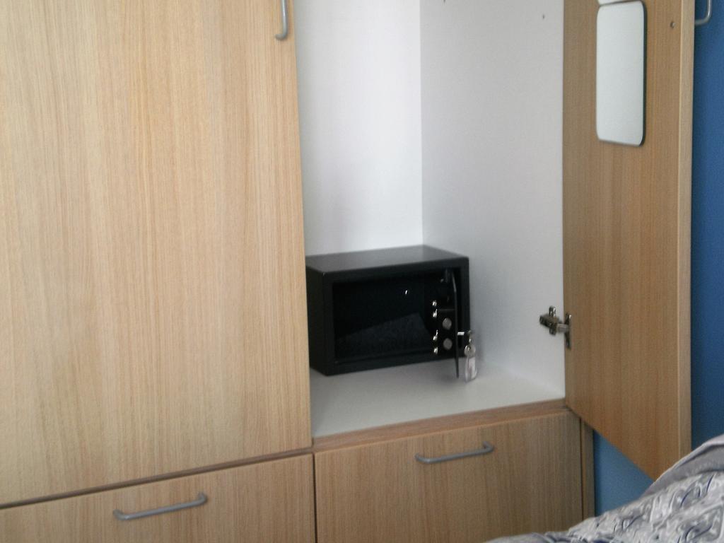 Sunrise Flora Apartment Agia Marina  Ngoại thất bức ảnh